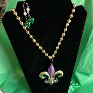 🌻 3/$15 Mardi Gras Fleur de Lis Necklace & Heart Earrings #37